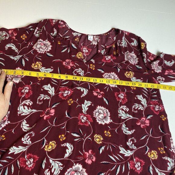 Old Navy Womens Relaxed Shirred Blouse in Burgundy Floral Boho Sz XL - Picture 7 of 9